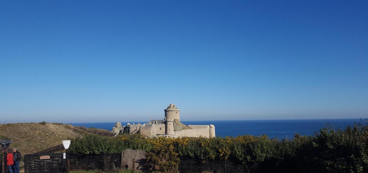 Clos St Ange Vildé-Guingalan Buitenkant foto